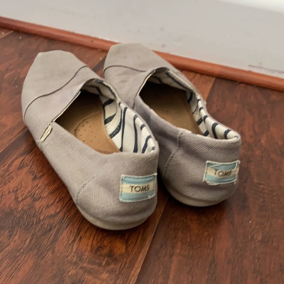 TOMS Espadrilles - Picture 2 of 4
